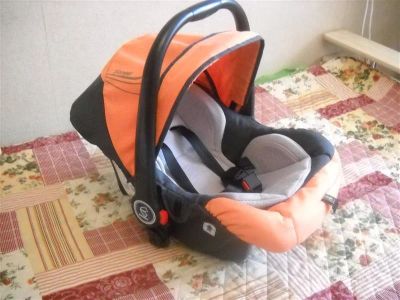 Лот: 2604312. Фото: 1. Автолюлька Coneco Pioneer Plus. Детские автокресла