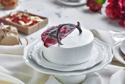 Лот: 11840502. Фото: 1. Торт «Нежный с черникой». Торты, пирожные