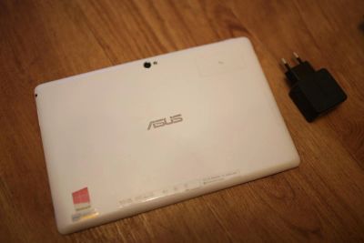Лот: 7768255. Фото: 1. Планшет ASUS Vivotab Smart. Планшеты