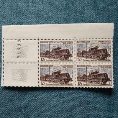 Лот: 23562566. Фото: 1. Франция 1955 г. Электрофикация... Марки