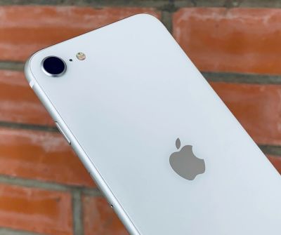 Лот: 17831885. Фото: 1. Apple iPhone SE 2020 64Gb. На... Смартфоны
