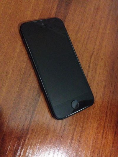Лот: 9119523. Фото: 1. iPhone 5S. Смартфоны