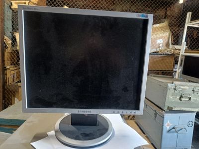 Лот: 20361375. Фото: 1. Монитор Samsung. ЖК-мониторы