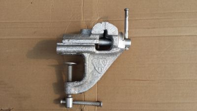 Лот: 11794540. Фото: 1. Тиски. Гаражное, автосервисное оборудование