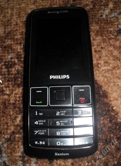 Лот: 2125991. Фото: 1. Мобильный телефон Philips Xenium... Кнопочные мобильные телефоны