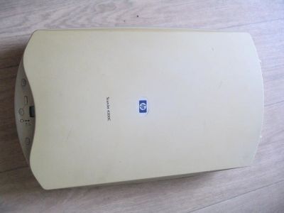Лот: 14322346. Фото: 1. Планшетный сканер HP ScanJet 4300C. Сканеры