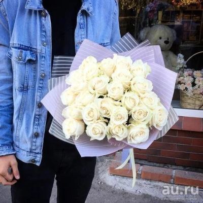 Лот: 13841527. Фото: 1. Лот № 710 Букет из 25 белых роз... Свежие цветы