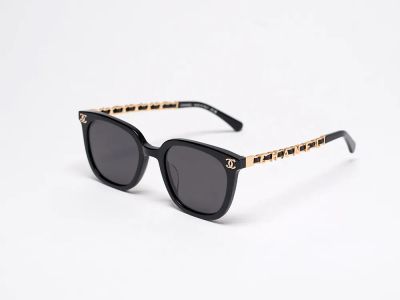 Лот: 24977344. Фото: 1. Очки Chanel. Очки солнцезащитные