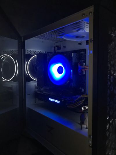 Лот: 19999383. Фото: 1. Видеокарта Gigabyte GeForce GTX... Видеокарты