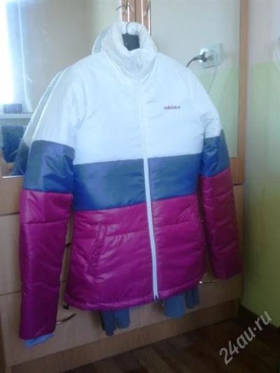 Лот: 2084365. Фото: 1. Куртка женская Adidas размер... Верхняя одежда
