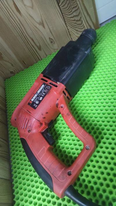 Лот: 24770582. Фото: 1. Перфоратор black decker KD 650... Электроинструмент