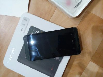 Лот: 7150191. Фото: 1. Срочно продам HTC one 10 000 руб... Смартфоны