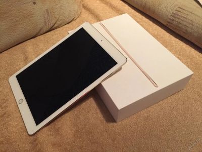 Лот: 5836386. Фото: 1. IPad Air 2 (64 Gb, WiFi) Золотой... Планшеты