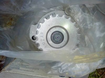 Лот: 16290615. Фото: 1. Водяной насос (помпа). Двигатель и элементы двигателя