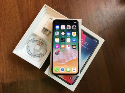 Лот: 12149284. Фото: 1. iPhone X 256 Gb Silver. Смартфоны