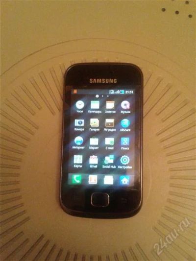 Лот: 1664955. Фото: 1. Samsung GALAXY Gio. Кнопочные мобильные телефоны