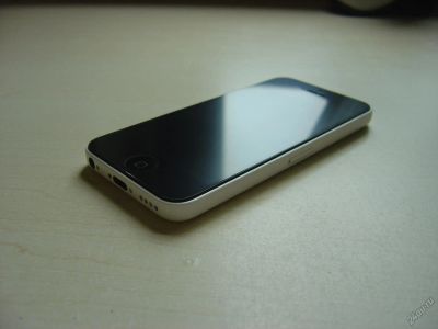 Лот: 5803793. Фото: 1. Iphone 5c белый белого цвета white. Смартфоны