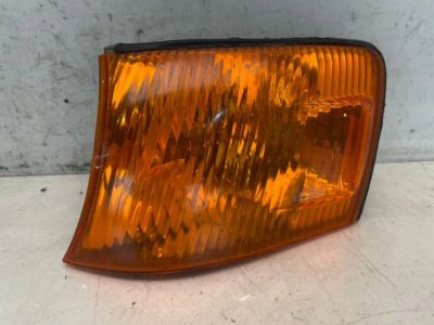 Лот: 23606787. Фото: 1. поворотник Toyota Chaser X100. Двигатель и элементы двигателя