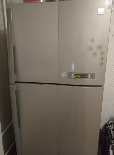 Лот: 21090850. Фото: 1. Холодильник Daewoo FR-530NT. Холодильники, морозильные камеры