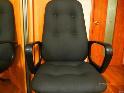 Лот: 15131921. Фото: 1. Кресло руководителя новая эко-кожа... Стулья и кресла офисные