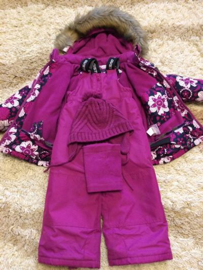 Лот: 10146765. Фото: 1. Костюм зимний на девочку 2-3 лет... Верхняя одежда