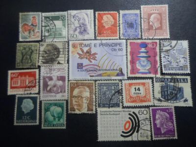 Лот: 19197496. Фото: 1. Марки одним лотом то что на фото... Марки