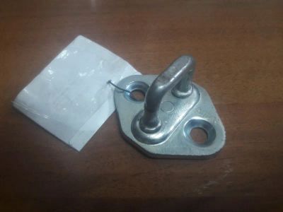 Лот: 21411088. Фото: 1. петля замка двери Toyota Camry... Двигатель и элементы двигателя
