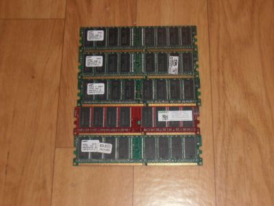 Лот: 3861648. Фото: 1. 5 плашек памяти DDR 1 по 256mb... Оперативная память