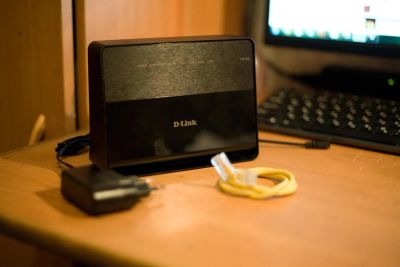 Лот: 3222771. Фото: 1. D-Link DIR-300/A/D1. WiFi, Bluetooth адаптеры