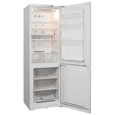 Лот: 15263893. Фото: 1. Холодильник Hotpoint-Ariston ECF... Холодильники, морозильные камеры