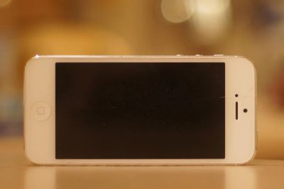 Лот: 7493949. Фото: 1. Apple iPhone 5 16GB White. Смартфоны
