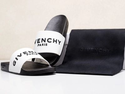 Лот: 15948463. Фото: 1. Сланцы Givenchy Артикул: 18728. Шлепанцы, сланцы