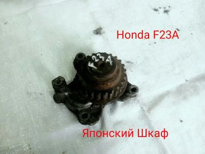 Лот: 9990490. Фото: 1. Помпа Honda F23A. Двигатель и элементы двигателя