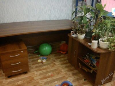 Лот: 1398139. Фото: 1. стол руководителя + 2 тумбы. Другое (офисная мебель и домашние кабинеты)