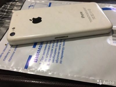 Лот: 11519608. Фото: 1. iPhone 5c 16gb white. Смартфоны