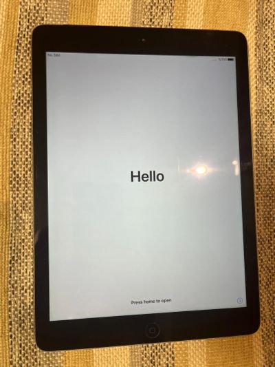 Лот: 23573636. Фото: 1. iPad Air 128 GB Wi-Fi + Cellular... Планшеты