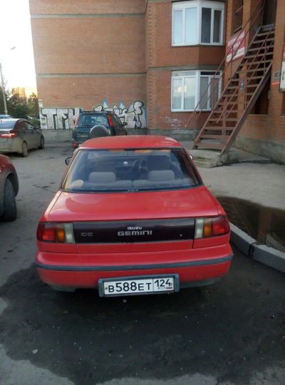 Лот: 5520875. Фото: 1. авто Isuzu Gemini. Автомобили