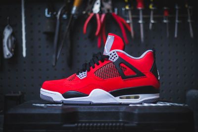 Лот: 10391749. Фото: 1. Кроссовки Nike Air Jordan 4 Retro... Кеды, кроссовки, слипоны