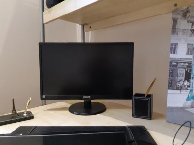 Лот: 16044839. Фото: 1. Монитор Philips 223V5LSB/01(00... ЖК-мониторы