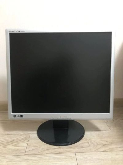Лот: 16994832. Фото: 1. Монитор LG/Samsung. ЖК-мониторы