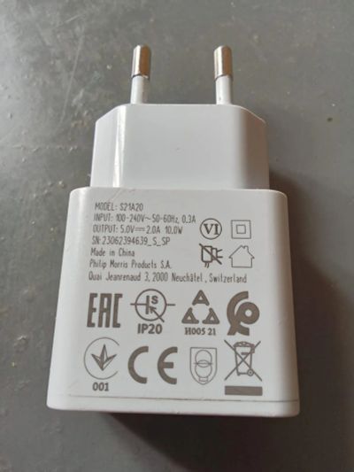 Лот: 22390063. Фото: 1. Зарядное устройство S21A20. 5v-2a... Зарядные устройства, блоки питания, адаптеры сетевые для смартфонов