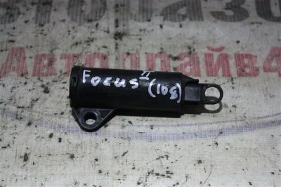 Лот: 21717722. Фото: 1. доводчик бардачка Ford Focus CB4. Двигатель и элементы двигателя