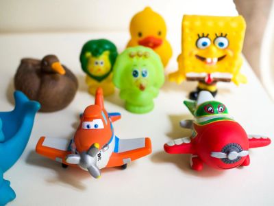 Лот: 8389441. Фото: 1. Набор игрушек для купания. Есть... Игрушки для купания