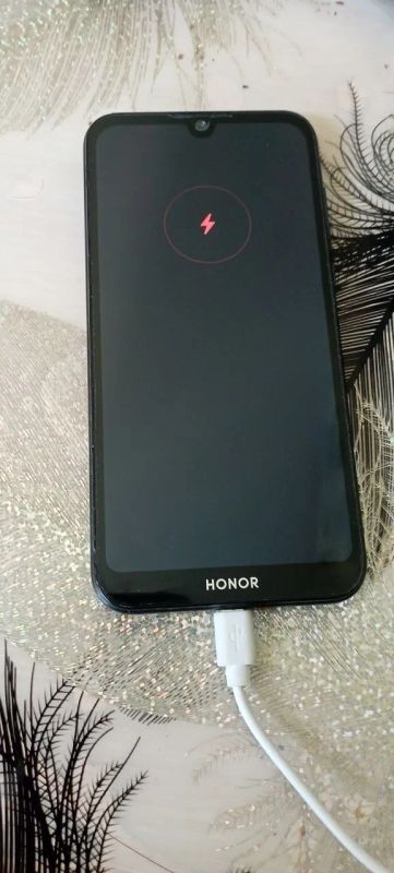 Лот: 25413185. Фото: 1. телефон Honor 8A версия JAT-L29. Смартфоны