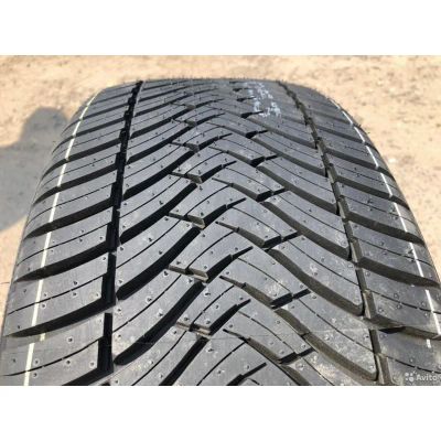 Лот: 23355794. Фото: 1. Летняя резина 215/45 R-17 "Triangle... Шины