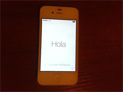Лот: 6580466. Фото: 1. iphone 4s white. Смартфоны