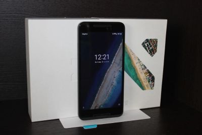 Лот: 11125117. Фото: 1. Смартфон Google Nexus 5X 16GB. Смартфоны