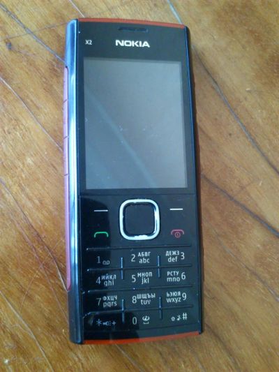 Лот: 3097212. Фото: 1. Сотовый телефон Nokia X2-00. Кнопочные мобильные телефоны