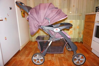 Лот: 5090907. Фото: 1. Продам универсальную прогулочную... Коляски