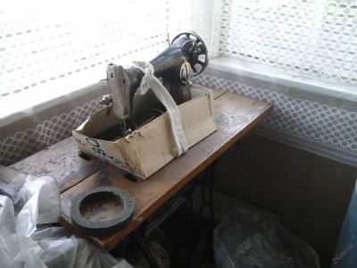 Лот: 5808251. Фото: 1. ножная швейная машинка СССР без... Швейная, вязальная